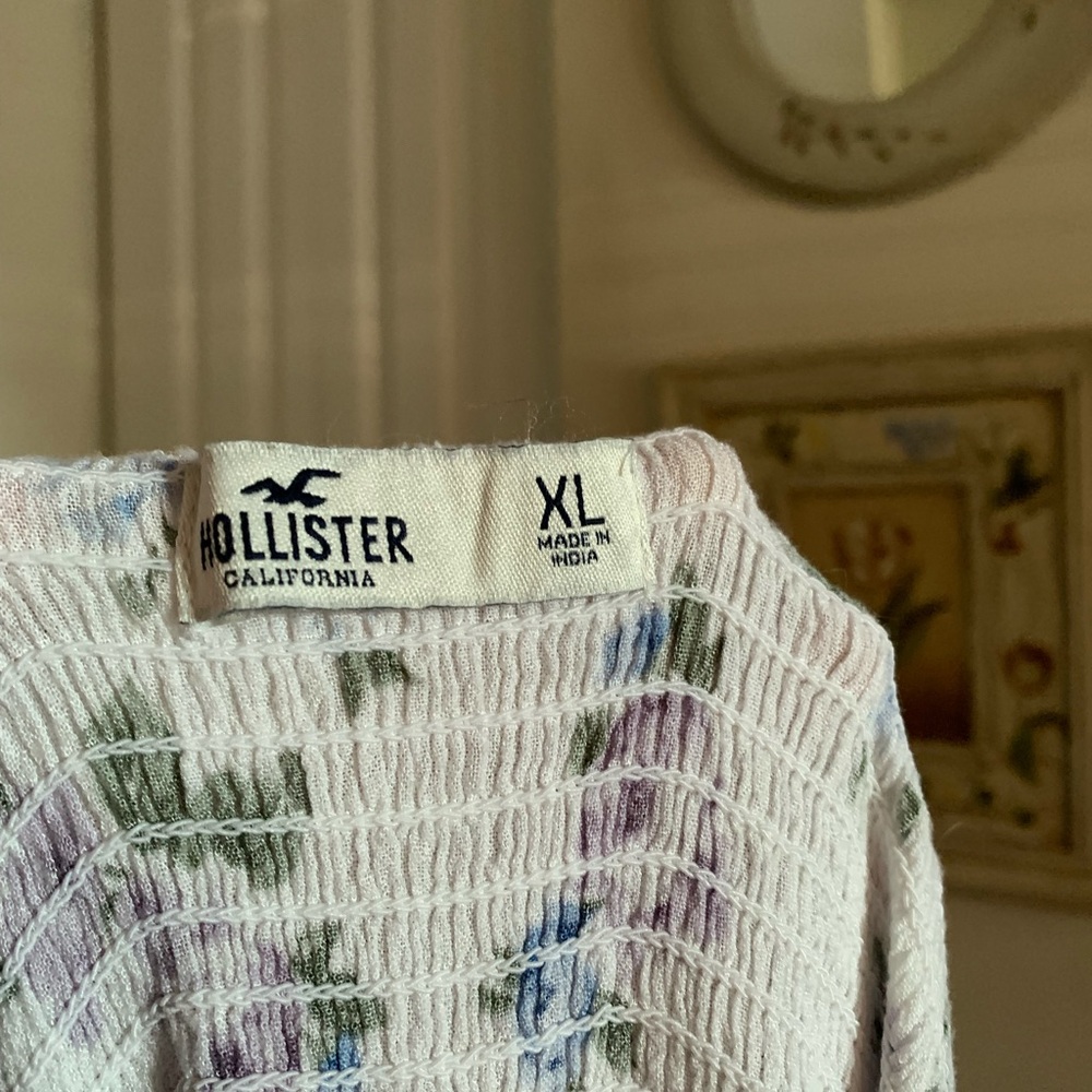 Hollister Cream Crew Neck Sweater with Textured Design